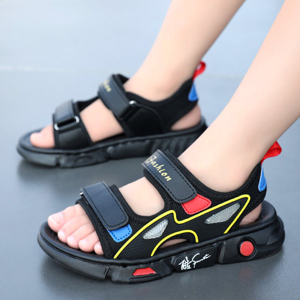 Szandál fiúknak hálós anyagból és tépőzáras foltokkal