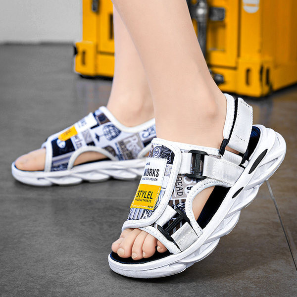 Gyermekszandál fiúknak - 28-tól 45-ig terjedő számokkal