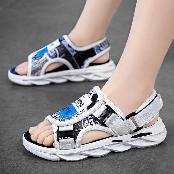 Gyermekszandál fiúknak - 28-tól 45-ig terjedő számokkal