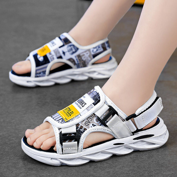 Gyermekszandál fiúknak - 28-tól 45-ig terjedő számokkal