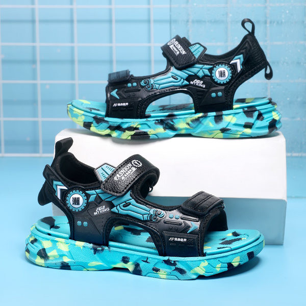 Gyermek szandál fiúknak - különféle modellek