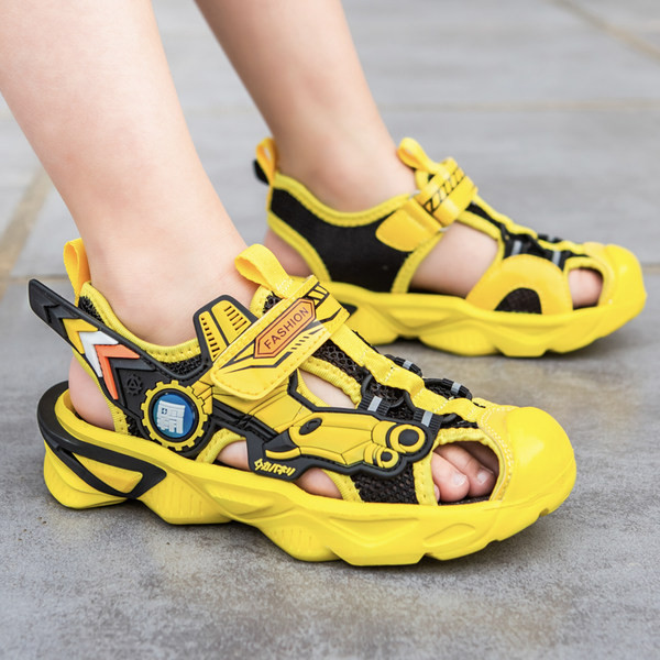 Nyári légáteresztő hálós szandál