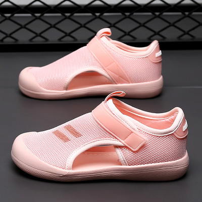 Летни сандали от мрежеста материя и закрити пръсти