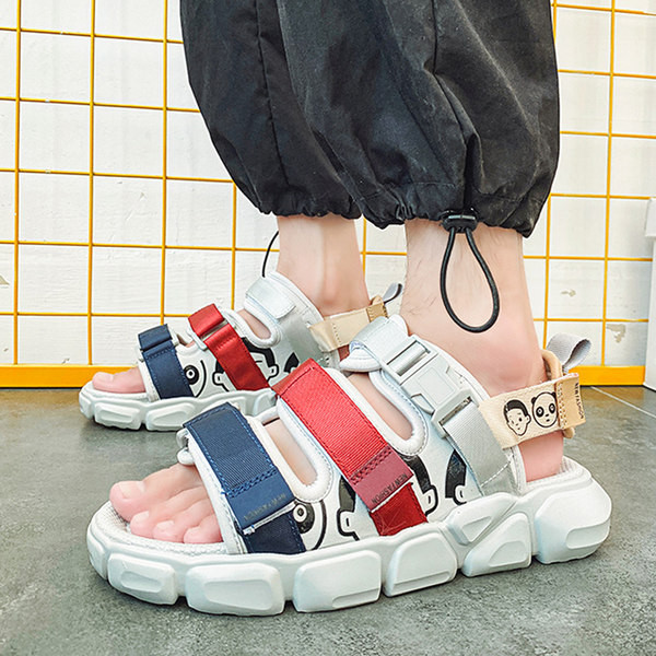 Szandál fiúknak műanyag csattal