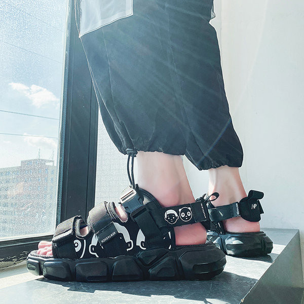 Textil szandál durva talppal