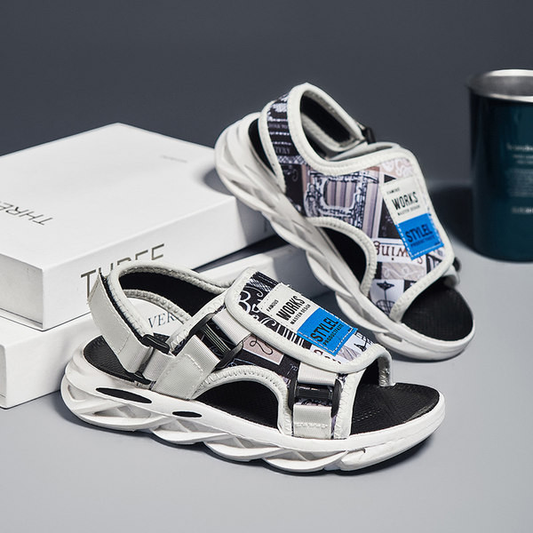 Gyermek szandál fiúknak emelvényes