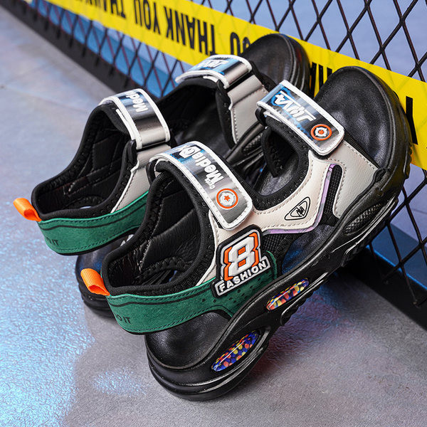 Kerek modell szandál fiúknak