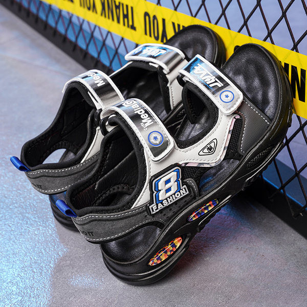 Kerek modell szandál fiúknak