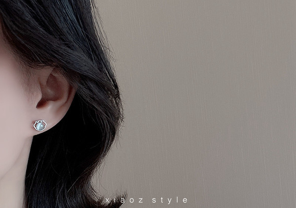 Női fülbevaló - kövekkel