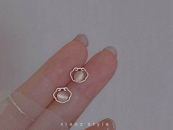 Női fülbevaló - kövekkel