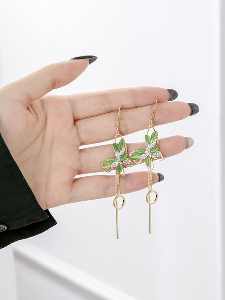 Női lógó fülbevaló