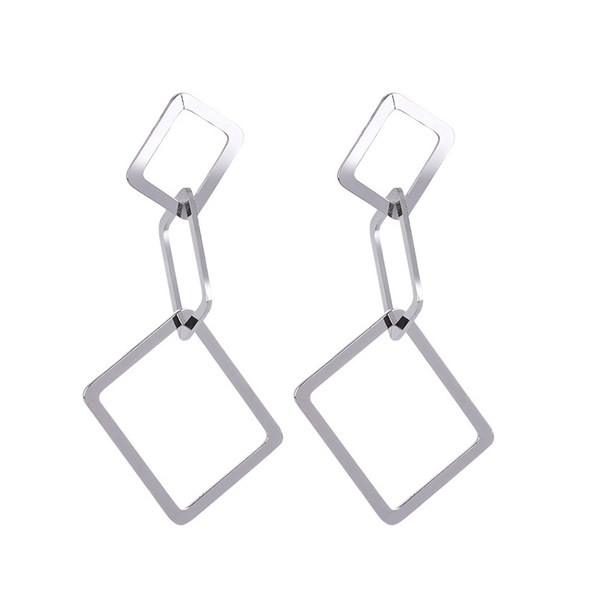 Új női fülbevaló modell ezüst színben