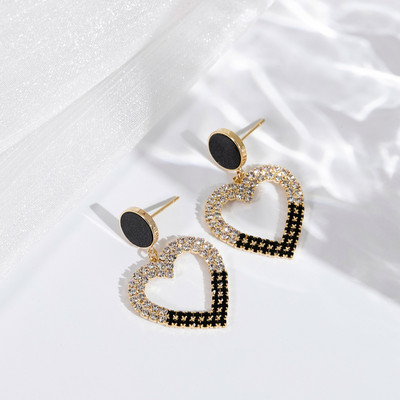 Színes női fülbevaló - kövekkel