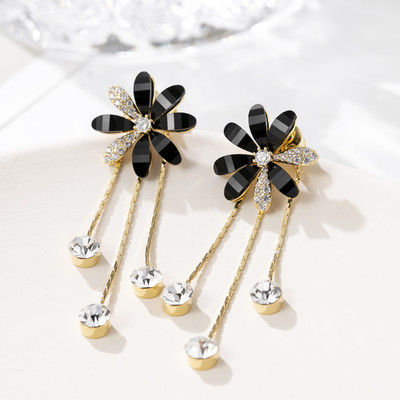 Függő fülbevaló díszítő kövekkel - többféle modell