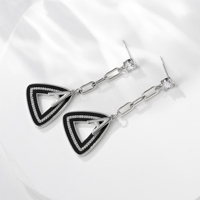 Függő fülbevaló díszítő kövekkel - többféle modell