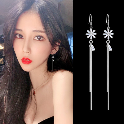 Női lógó fülbevaló - ötágú csillagokkal díszítve