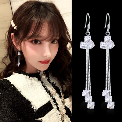 Női lógó fülbevaló - ötágú csillagokkal díszítve