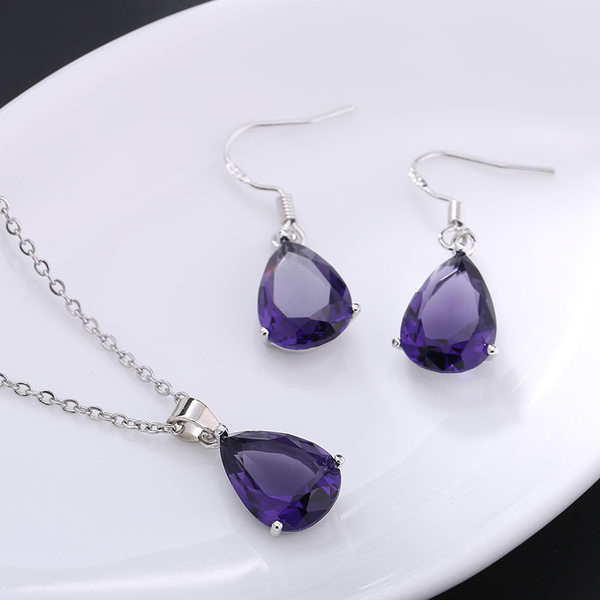 Női lógó fülbevaló színes kővel