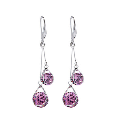 Női fülbevaló kövekkel