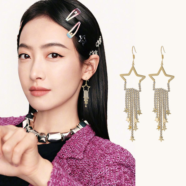 Női fülbevaló - csillag díszítéssel