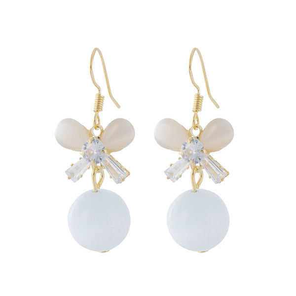 Kis függő gyöngy fülbevaló