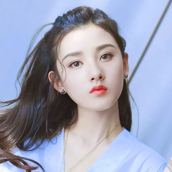 Női fülbevaló - hattyú alakú, fekete kövekkel