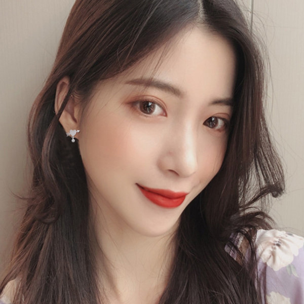 Női V alakú fülbevaló - kövekkel