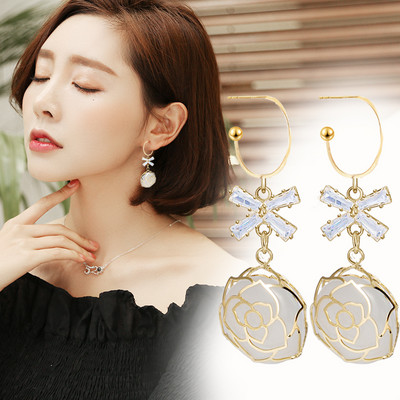 Női fülbevaló rózsa arany színben