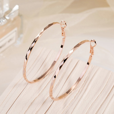 Női karika fülbevaló arany és ezüst színben