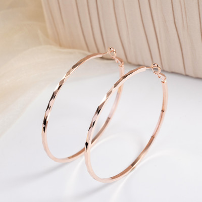 Női karika fülbevaló arany és ezüst színben