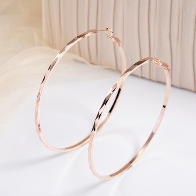 Női karika fülbevaló arany és ezüst színben