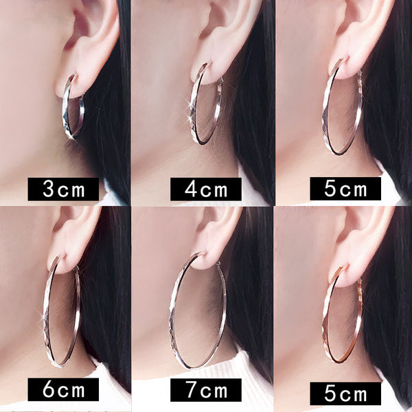 Női karika fülbevaló arany és ezüst színben