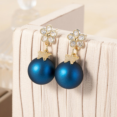 Női gyöngy fülbevaló különböző színekben