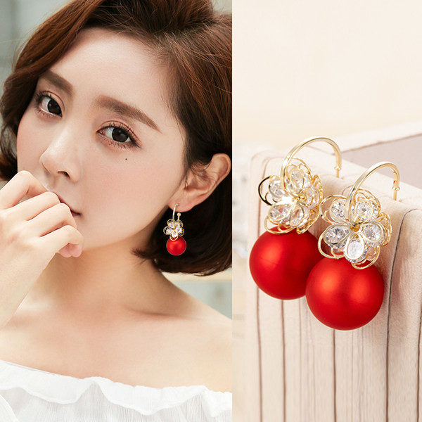 Női gyöngy fülbevaló különböző színekben