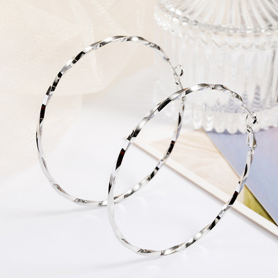 Női fülbevaló - menetes karika