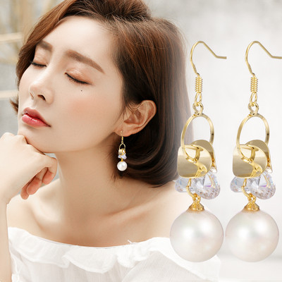 Női fülbevaló - matt gyöngyökkel