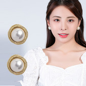 Modern gyöngy fülbevaló nőknek