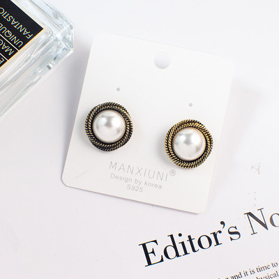 Modern gyöngy fülbevaló nőknek