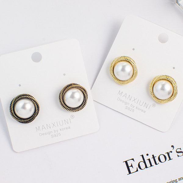 Modern gyöngy fülbevaló nőknek