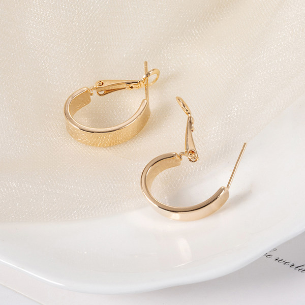 Női fülbevaló - rózsa arany színben