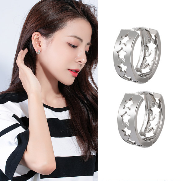 Női karika fülbevaló csillagokkal