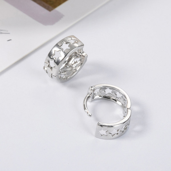 Női karika fülbevaló csillagokkal