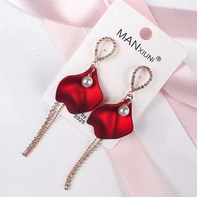 Színes elegáns fülbevaló arany színben