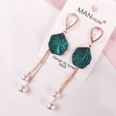 Színes elegáns fülbevaló arany színben