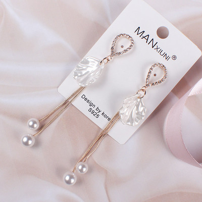 Színes elegáns fülbevaló arany színben