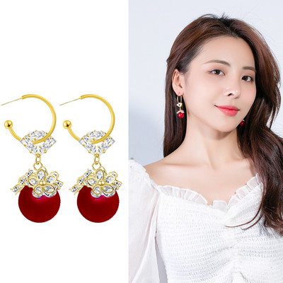 Női fülbevaló - kövekkel díszített gyöngy