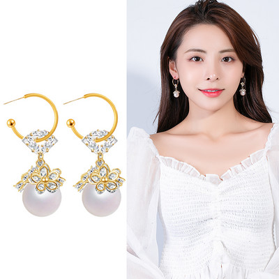 Női fülbevaló - kövekkel díszített gyöngy