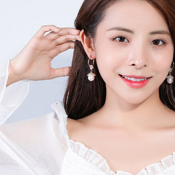 Női fülbevaló - kövekkel díszített gyöngy