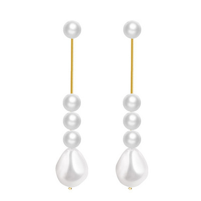 Hosszú, elegáns fülbevaló arany színű dekorgyöngyökkel