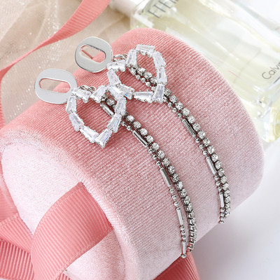 Női fülbevaló kövekkel - arany és ezüst színben